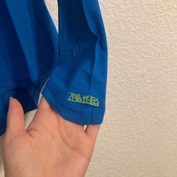 Women’s Blue/Green SPF Zip-Up - Picture 2 of 6